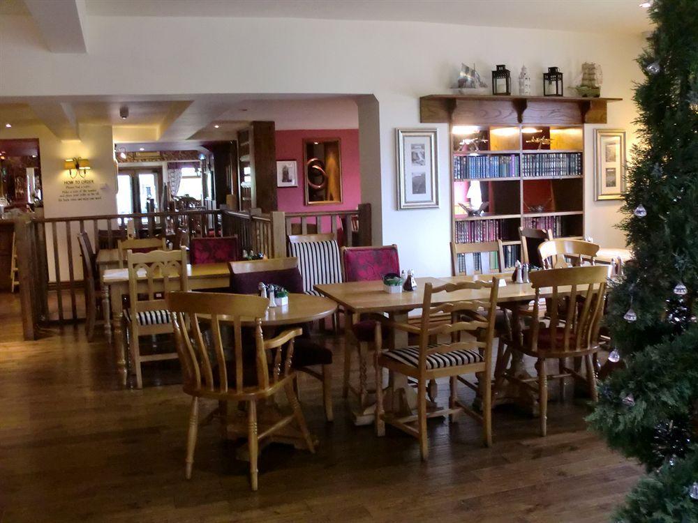 The Birley Arms Hotel Warton Wrea Green Eksteriør billede
