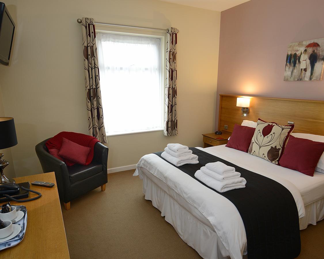 The Birley Arms Hotel Warton Wrea Green Eksteriør billede